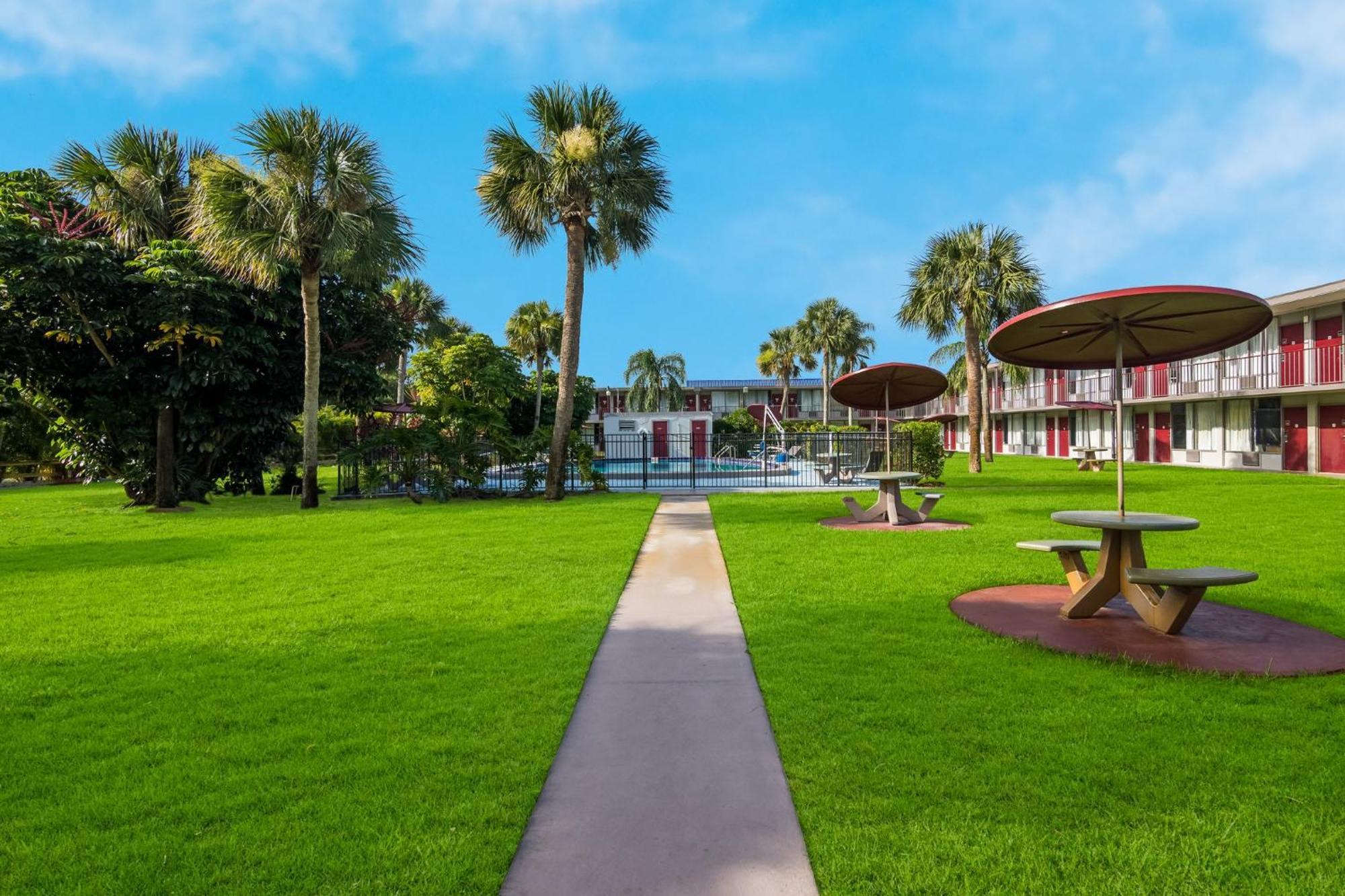 Red Roof Inn Vero Beach - I-95 Ngoại thất bức ảnh